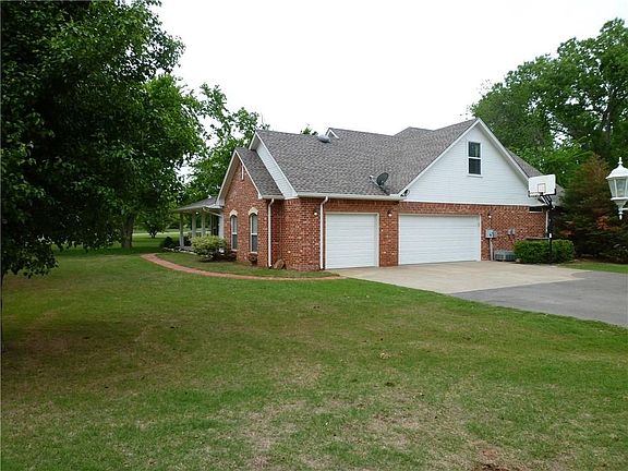 5th image of 13501 Lakeshore Dr