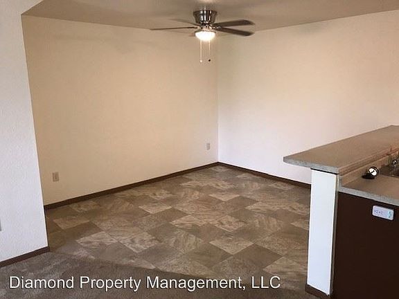 5th image of 3405 Logan Dr APT 11