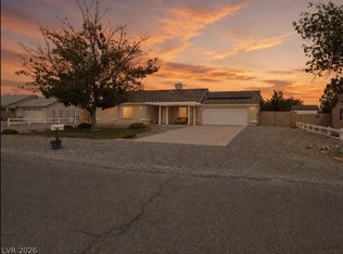 401 Round Up Ct, Pahrump, NV 89048