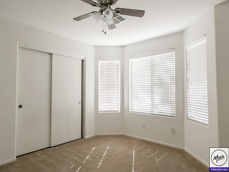 25550 W Beth Dr — Photo 13