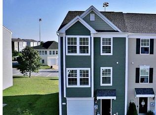 605 Thumper Dr, Ranson, WV 25438