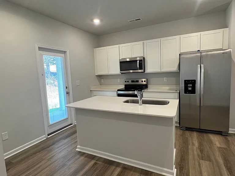 168 N Squires Run Ln — Photo 3