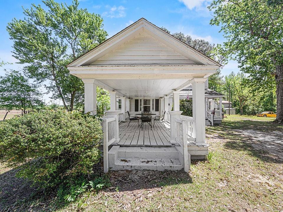 679 Mintz Rd, Roseboro, NC 28382 | MLS #10161751 | Zillow