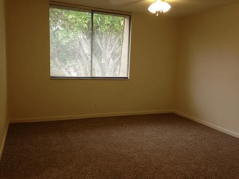 8285 Severn Dr #B — Photo 14