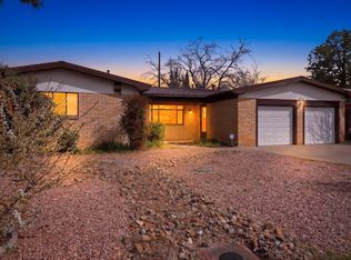 408 La Veta Dr NE, Albuquerque, NM 87108