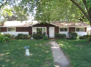 4006 7th St, East Moline, IL 61244