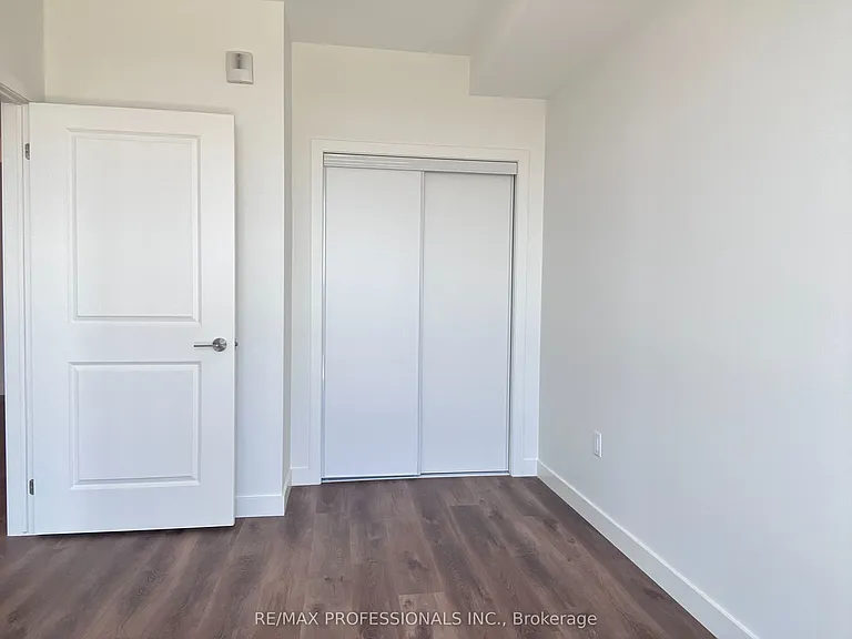 461 Green Rd #916 — Photo 7