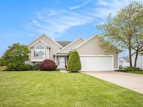 3672 Lenters Dr, Hudsonville, MI 49426