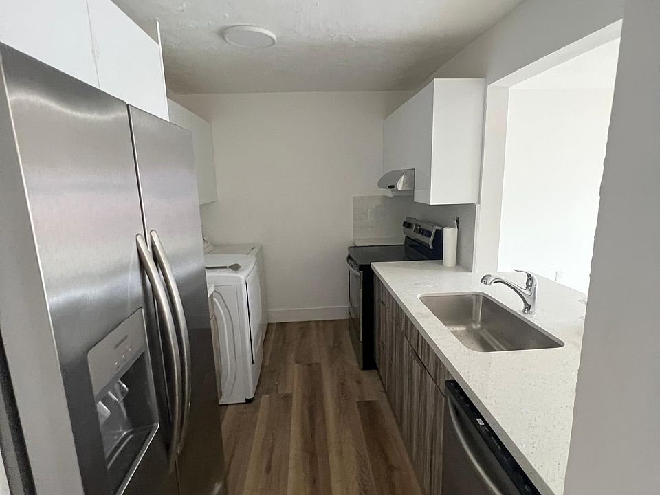 1st image of 2762 NW 197th Ter