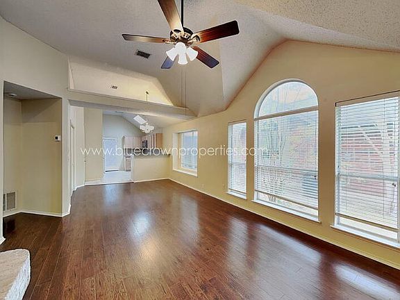 3rd image of 7101 Charleston Dr
