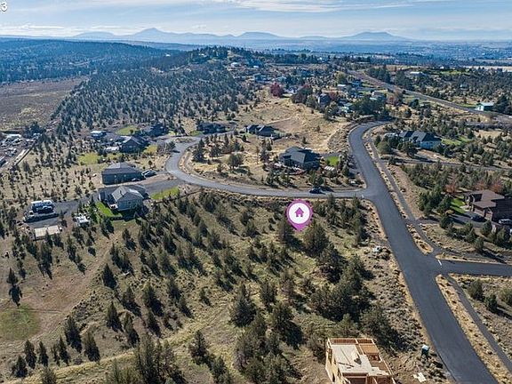 2nd image of 8 NE Lot Hilltop Ln