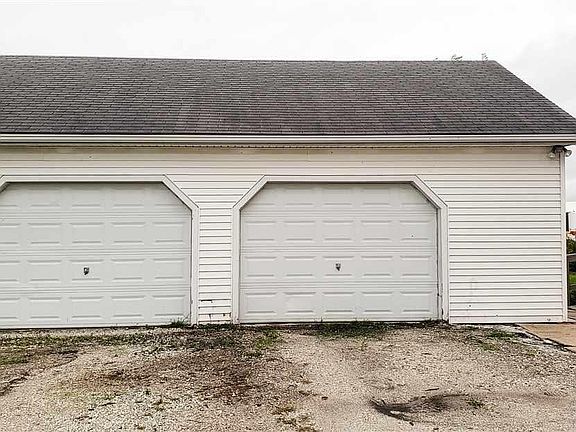 5th image of 773 900e St
