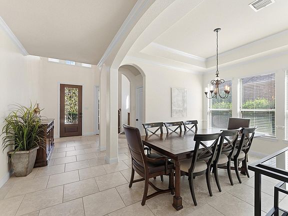 5th image of 95 Lindenberry Cir