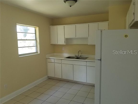 2nd image of 8311 Dahlia Ave