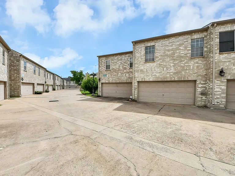 3218 Holly Hall St #3218 — Photo 15