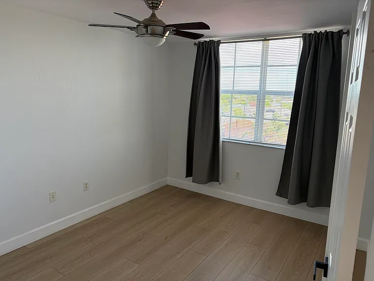 1801 N Flagler Dr #824 — Photo 8