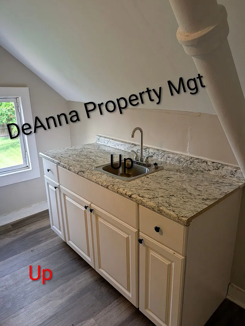 3436 Storer Ave — Photo 4