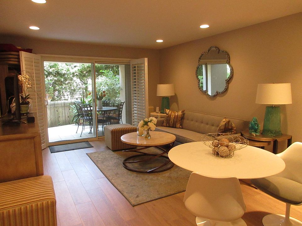 1st image of 214 Por La Mar Cir