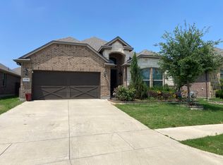 8110 Loretta Day Dr, Arlington, TX 76002