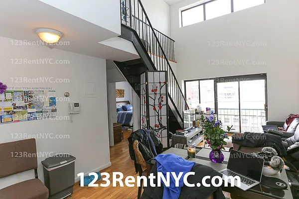 Rented by Chartwell Manhattan Realty | media 5