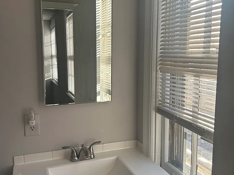 4 E Athens Ave #203 — Photo 14