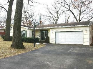 1348 Banbury Rd, Mundelein, IL 60060