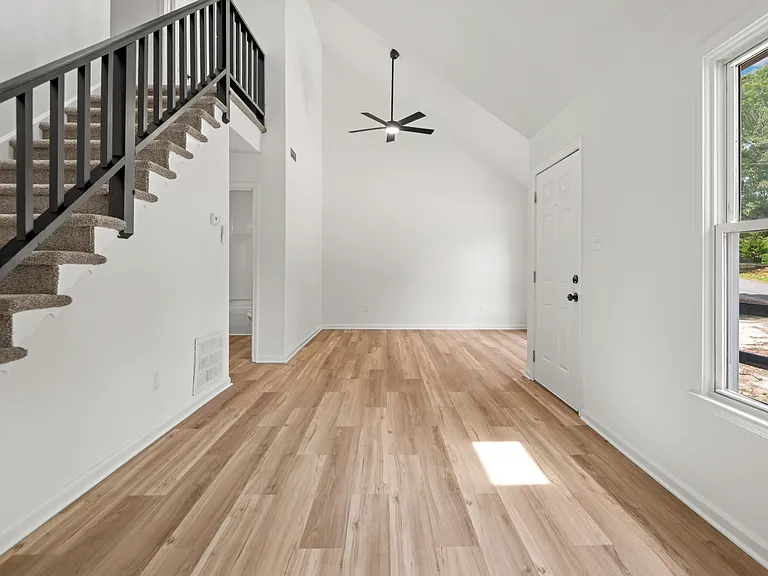 7311 John Elizabeth Pl — Photo 11