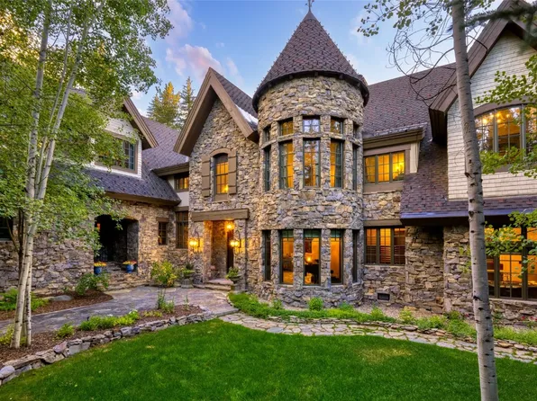 1058 Graystone Ct, Steamboat Springs, CO 80487