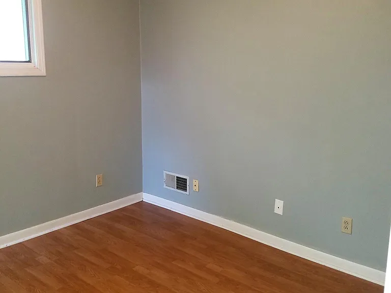 152 Lundy St — Photo 5