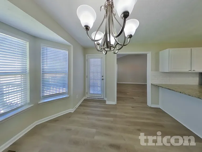 2304 Baldwin Ct — Photo 4