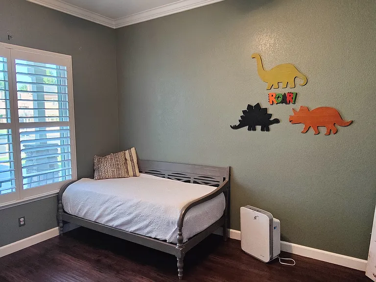 2076 Mesa Ave — Photo 13