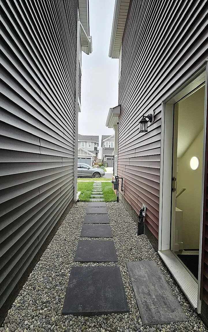 Newly Developed 2-Bedroom Basement Apartment — Photo 3