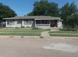 206 N Sargent Ave, Ballinger, TX 76821