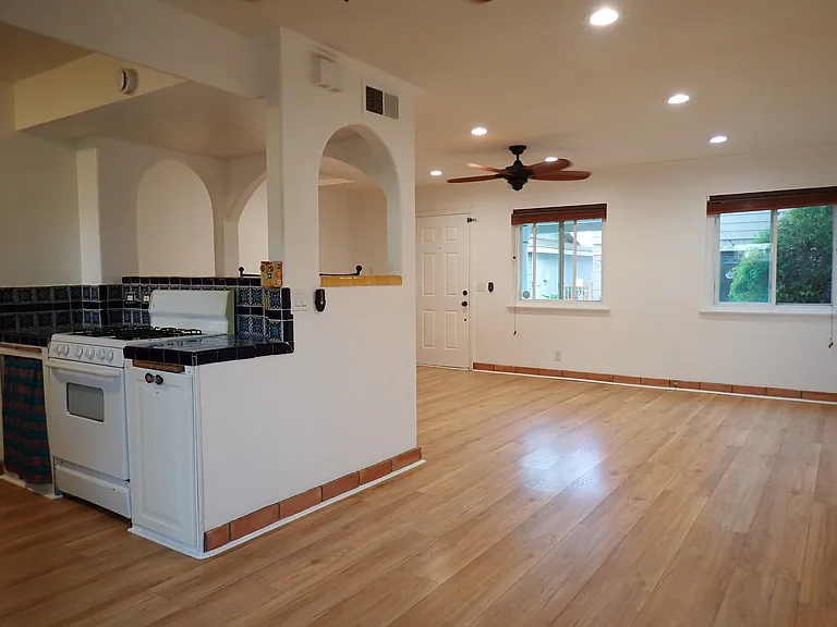 10156 Holburn Dr — Photo 8
