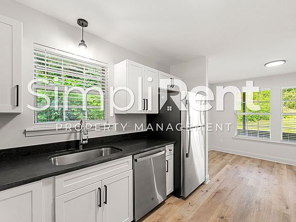 5th image of 2771 White Oak Dr #2771