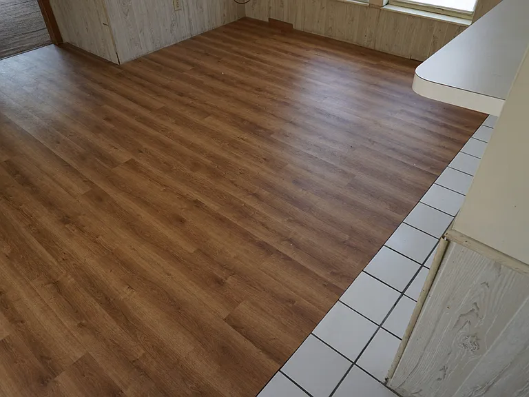 1524 Indianola Ave — Photo 10