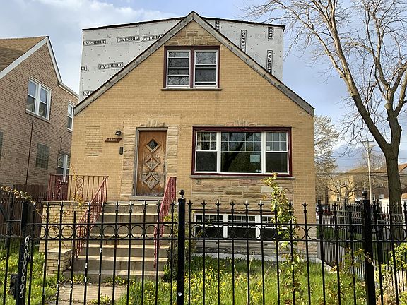 2nd image of 5500 W Drummond Pl