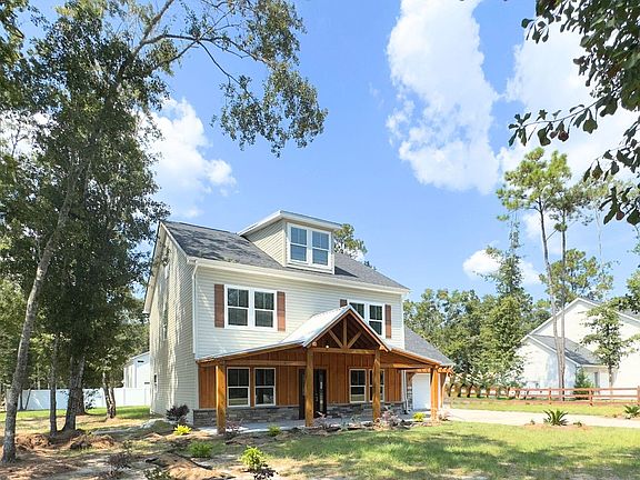 4th image of 438 Locust St