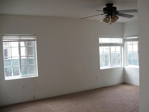 3rd image of 653 S Orange Ave