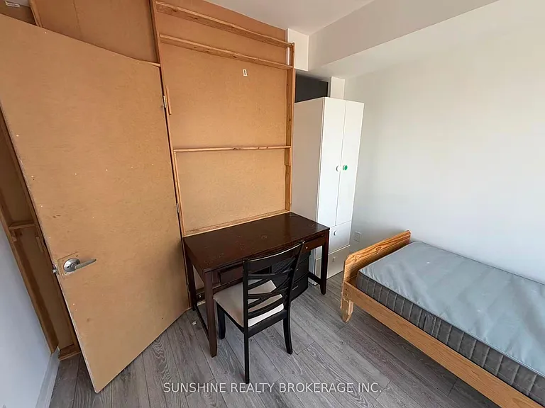 159 Wellesley St E #3210 — Photo 7