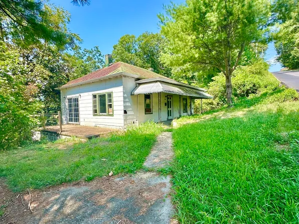 643 Jefferson Ave, Clifton Forge, VA 24422