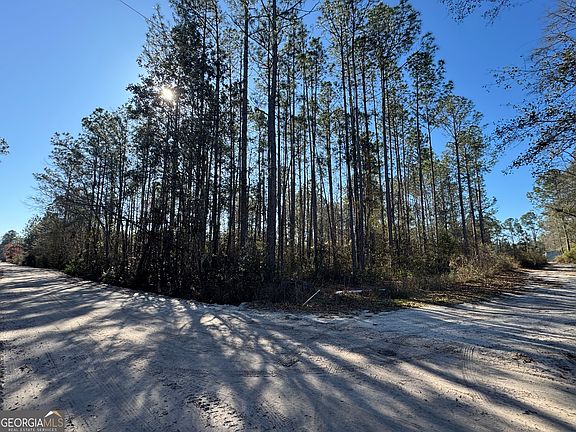 2nd image of 0 Robin Ln