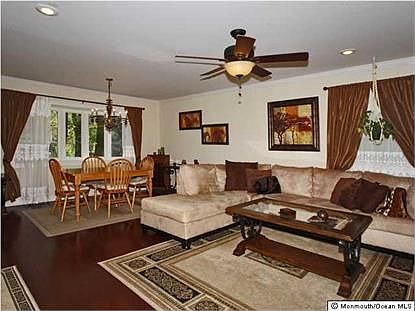 3rd image of 223 1st Ave