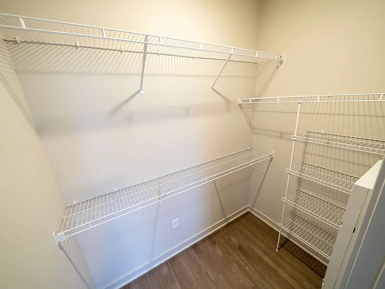 James Run Apartments — Photo 58