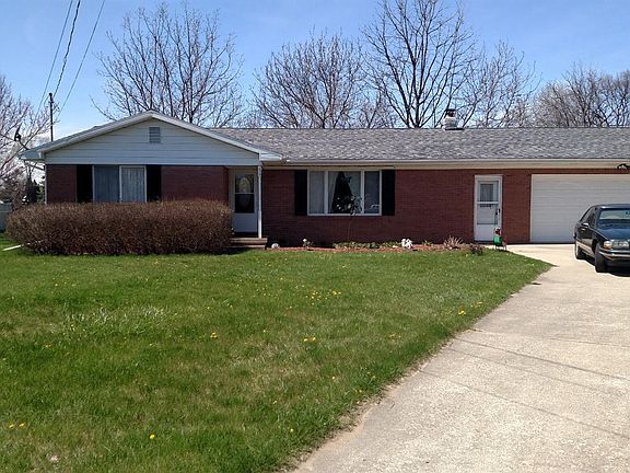 3rd image of 613 Sunflower Dr