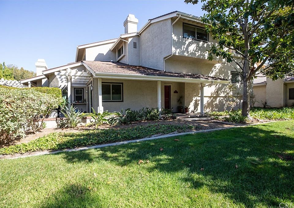 1st image of 19 Laguna Ct