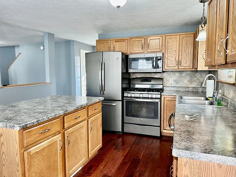 39 Merganser St — Photo 8
