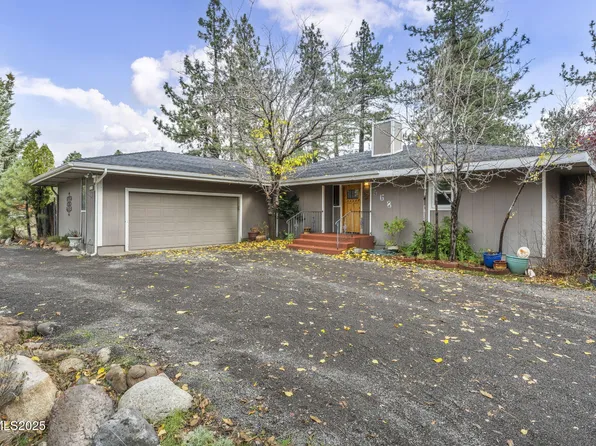 568 Crystal Park Rd, Verdi, NV 89439