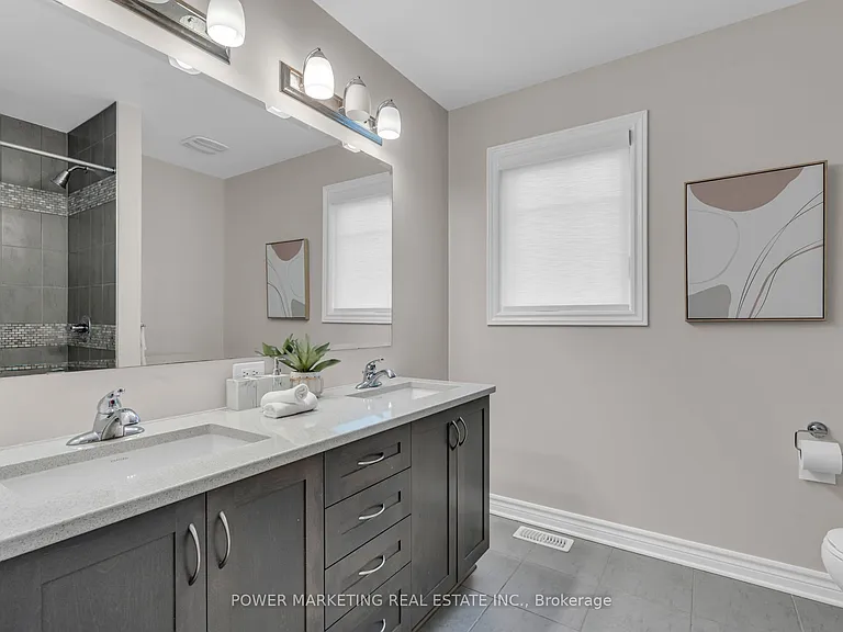 208 Alex Polowin Ave — Photo 22