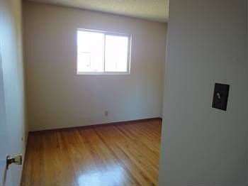 4th image of 8781 Edenberry St